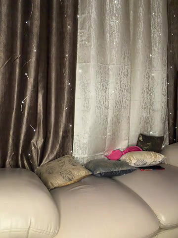 Sexy Girl in Saari Teasing and Boobs Oiling