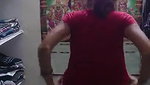 ladki ne chuche dikhayi