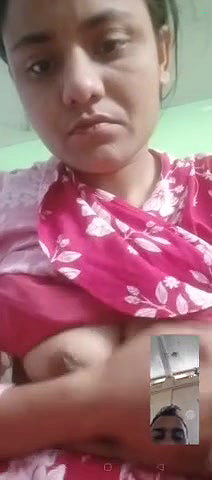 Big Ass Wife Slapping Her Ass Showing Asshole
