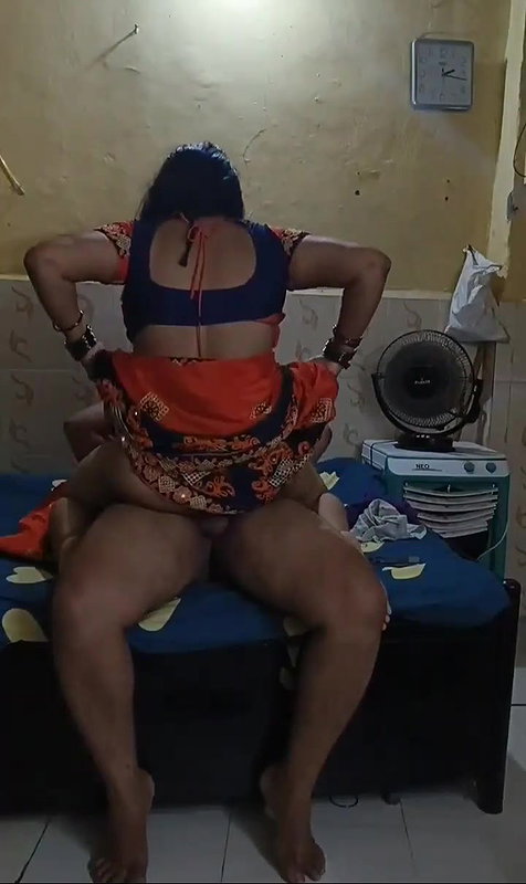 saree uthake lund ki sawari kri
