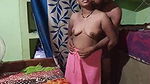 Gao Ki Aunty Ki Saree Khol Kar Maze Se Unki Chudai Ki