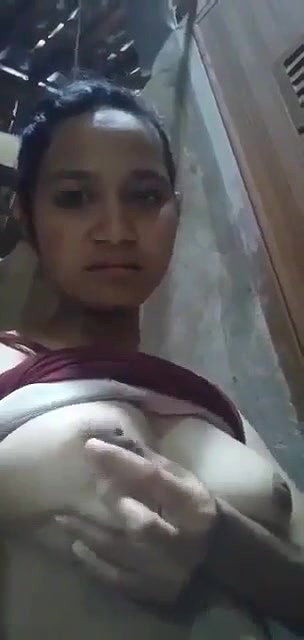 Tanker Village Aunty Playing With Her Boobies