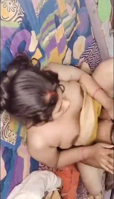 Sexy Saali Ko Dost Ke Room Par Le Jakar Uski Gori Chut Mari