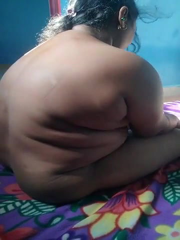 Desi Moti Aunty Ko Uncle Ne Ghodi Bana Kar Maze Se Pela