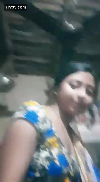 Village bhabhi wet pussy