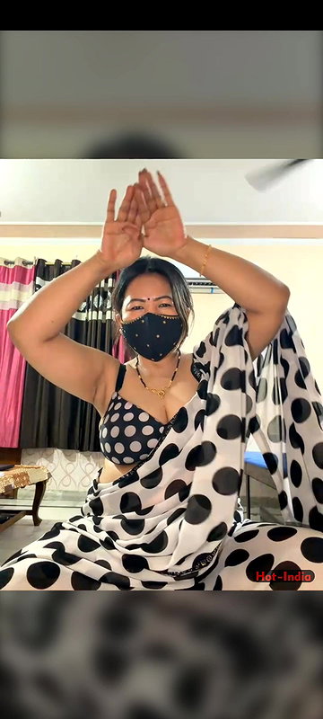 88pink big boobs open white saree nepali randi bhabhi