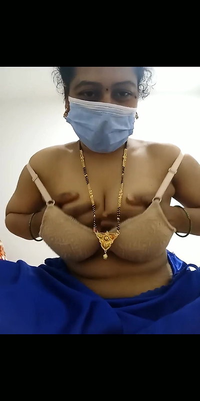Boobs showing morning video call