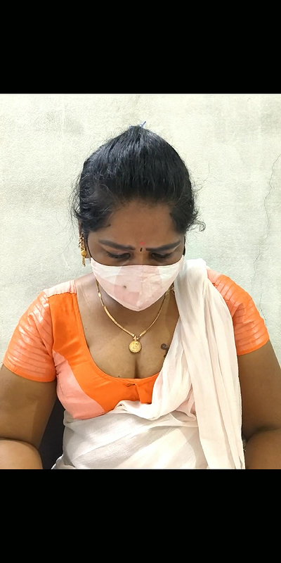 Tamil saree ponnu