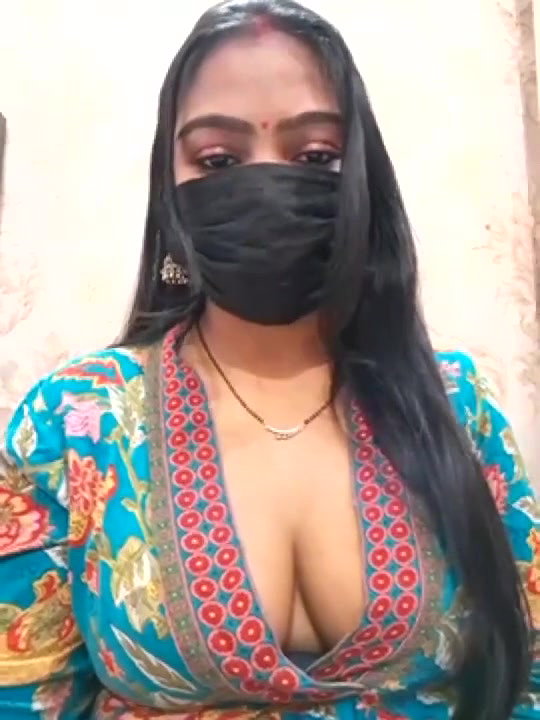 web cam girl boob show