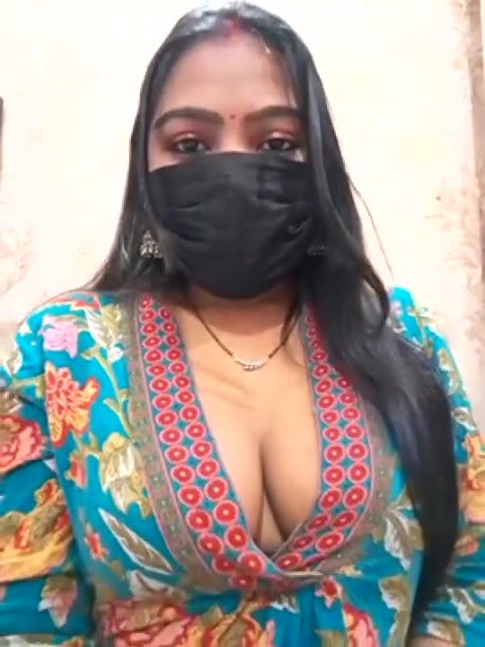 web cam girl boob show