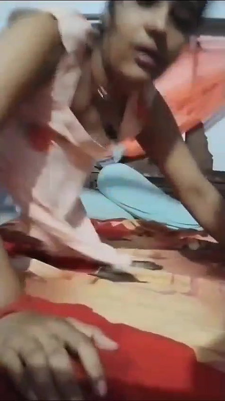 Apni Saali Ko Ghodhi Bana Kar Jabarjast Chudai Ki Dard Ke Sath Mazza Bhi Diya
