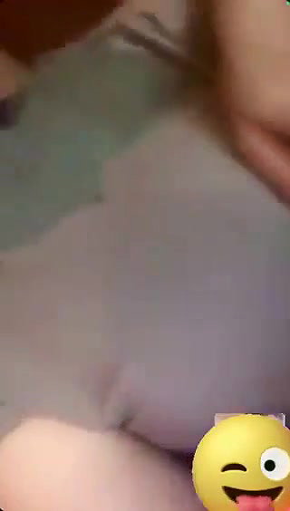 Doctor Ki Wife Ne Sexy Sexy Expression De Rahi Thi Aur Apni Badi Badi Chuchi Dekha Rahi Thi