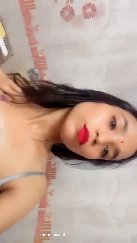 Nurse Bathroom Me Ja Kar Apna MMS Video Viral Kiya