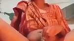 Desi Bhabhi Ne Pure Hindi Me Apna MMS Video Banaya Aur Viral Kiya