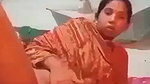 Desi Bhabhi Ne Pure Hindi Me Apna MMS Video Banaya Aur Viral Kiya