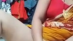 Desi Bhabhi Ne Bur Me Baigan Daal Kar Dikhaya Video Call Par Apne Lover Ko