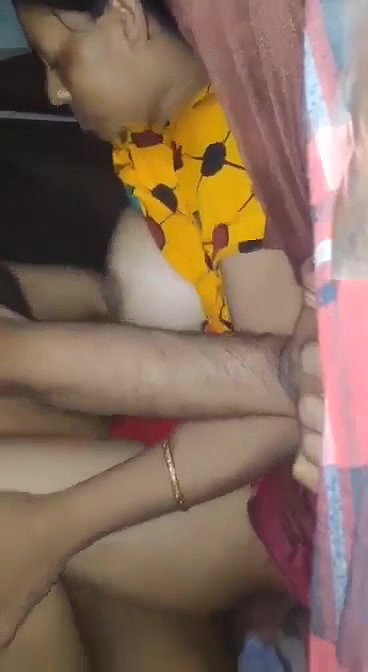 Aunty Ki Nighty Utha Kar Gapa Gap Bur Ki Chudai Ki Hindi Me