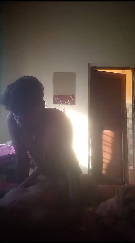 Dehati Bhabhi Ko Rula Rula Kar Pela Hindi Audio