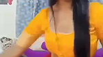 Indian Bhabhi Ne Apni Saree Khol Kar Apne Bur Aur Chuchi Ka MMS Video Banaya
