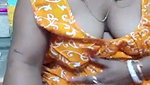 Desi SEXXY TANKER Aunty Showing Her Nude Body