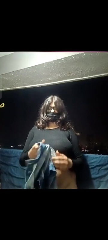 big boobs girl show