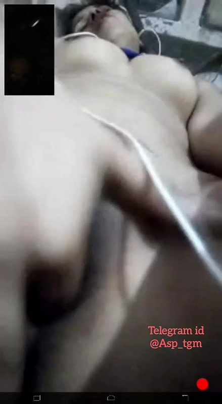 Desi Maal Showing on Video Call