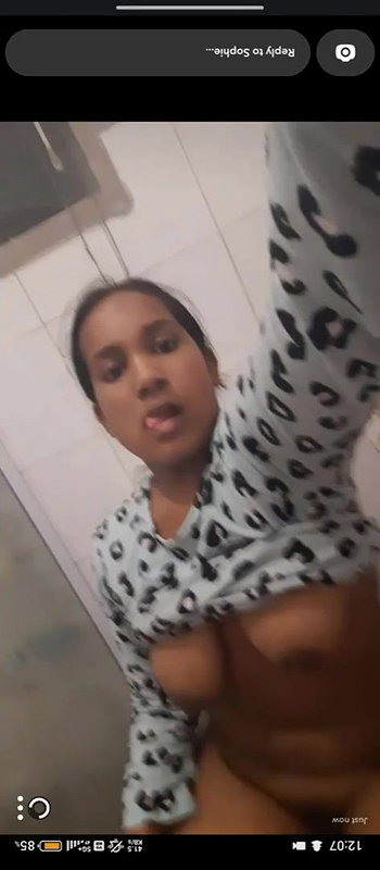 selfie video girlfriend fingering cunt viral xxx