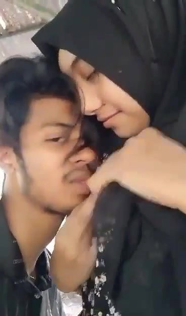 hijab Bengali boob sucking by lover in outdoor sex