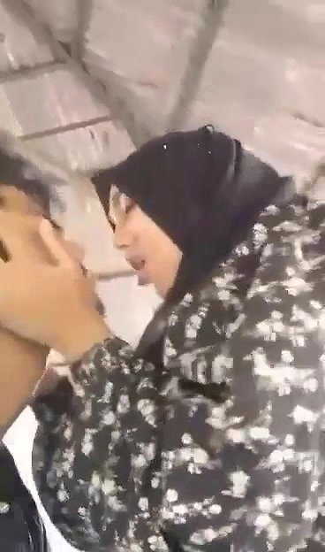 hijab Bengali boob sucking by lover in outdoor sex