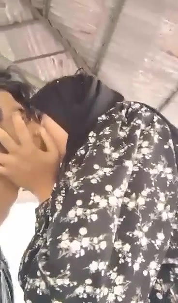 hijab Bengali boob sucking by lover in outdoor sex