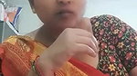 chubby MILF in saree showing naked boobs and pussy