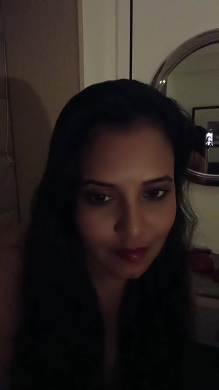 hot girl boob show