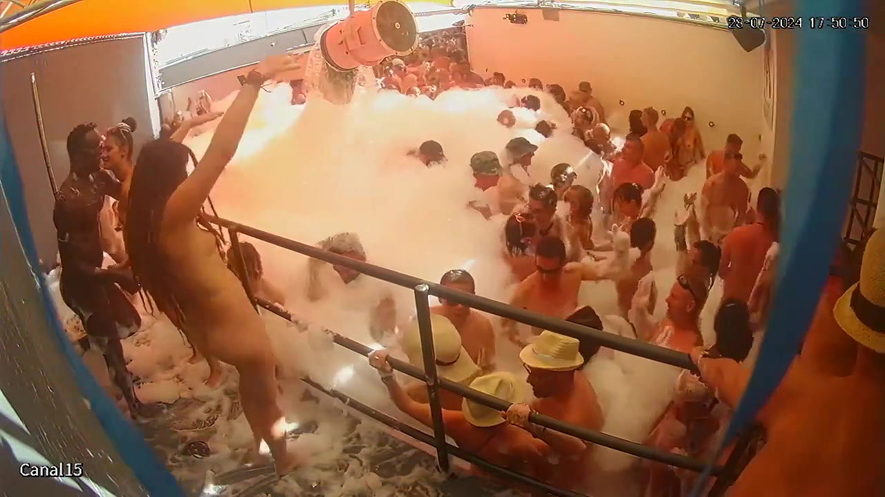 IPCAM Swinger wife Pool Party 6