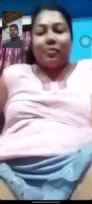 boob dikhake chut ragdi gf ne vc mein