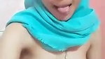 teen hijabi girl nude show