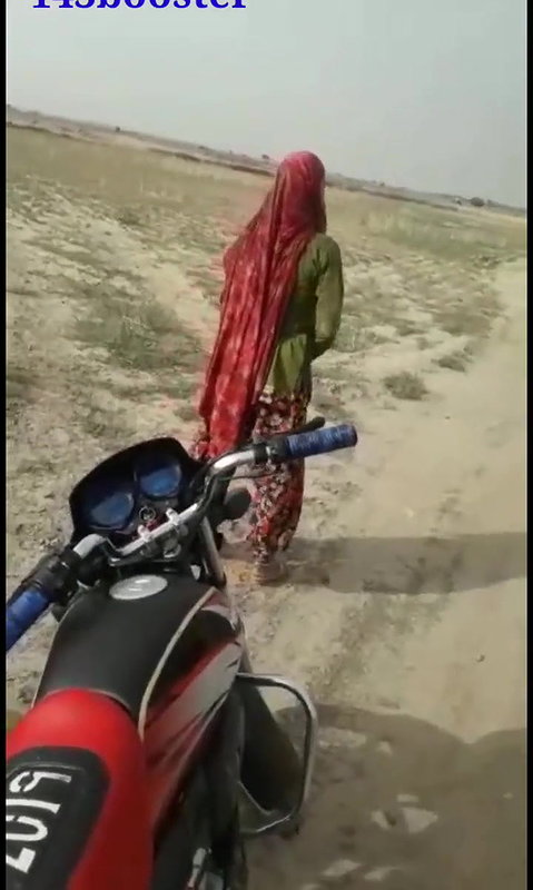 Padosi Chachi ko bike pe bahar le jakar chod diya 143booster