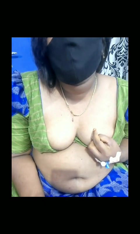 Hot bhabhi live talking and showing