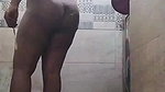 DESI YOUTUBER HUSAN KI PARI BATHING