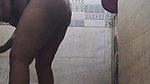 DESI YOUTUBER HUSAN KI PARI BATHING