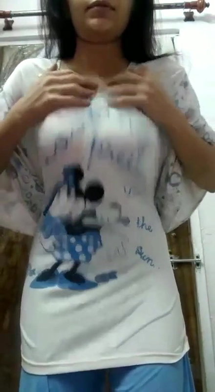 Desi lady Fingering