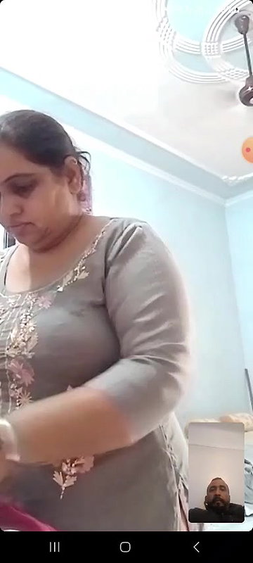 bhabhi flashing big boobs viral video call chat