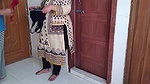 Red Color Bra bechne vale ne Tamil hot aunty ko chodne par majbor kiy (Indian sexy aunty fucking with bra seller) CumSho