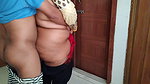 Red Color Bra bechne vale ne Tamil hot aunty ko chodne par majbor kiy (Indian sexy aunty fucking with bra seller) CumSho