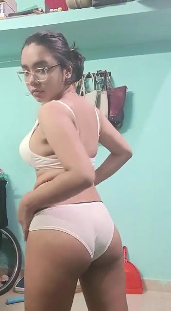 Uma Ghosh ki nangi video