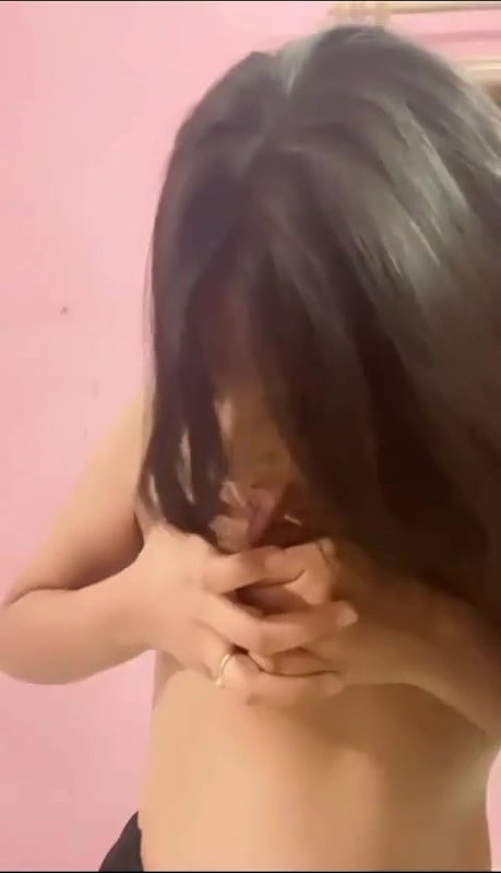 hot girl boob show