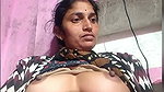 Pooja aunty show her boobs
