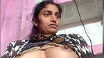 Pooja aunty show her boobs