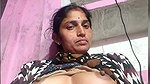 Pooja aunty show her boobs
