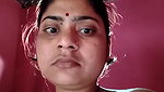 aanushaka boob show