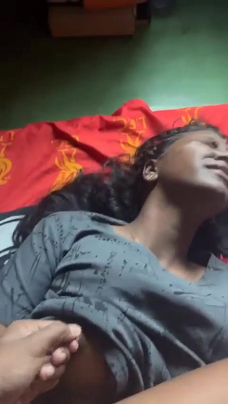 Tamil sex bhabhi moaning missionary fucking